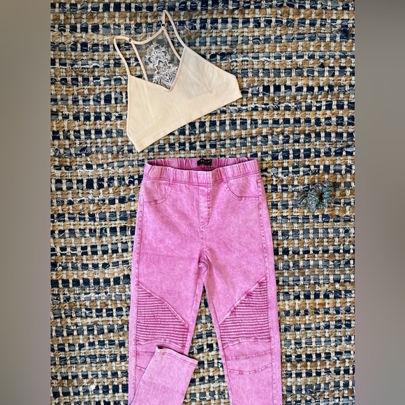 Barbie Pink Mineral Washed Moto Leggings with Ankle Zipper Beulah NWT - Picture 12 of 15